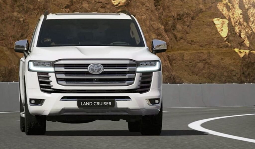 Best Cars for Long Routes in Pakistan 2025